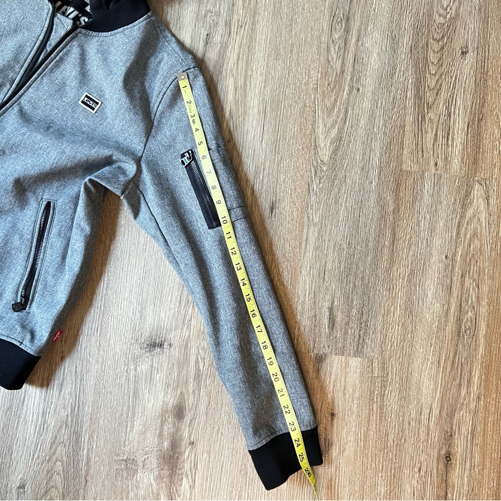 LEVI'S Men Hooded Water Resistant Softshell Bomber Jacket - Picture 12 of 12